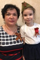 Троицкая Людмила Николаевна и дочь Мария 9 группа